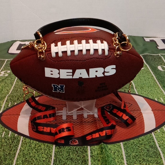 CHICAGO BEARS LIMITED EDITION HANDMADE Football Purse (GOOOOO BEARS) 🏈 - Picture 5 of 13